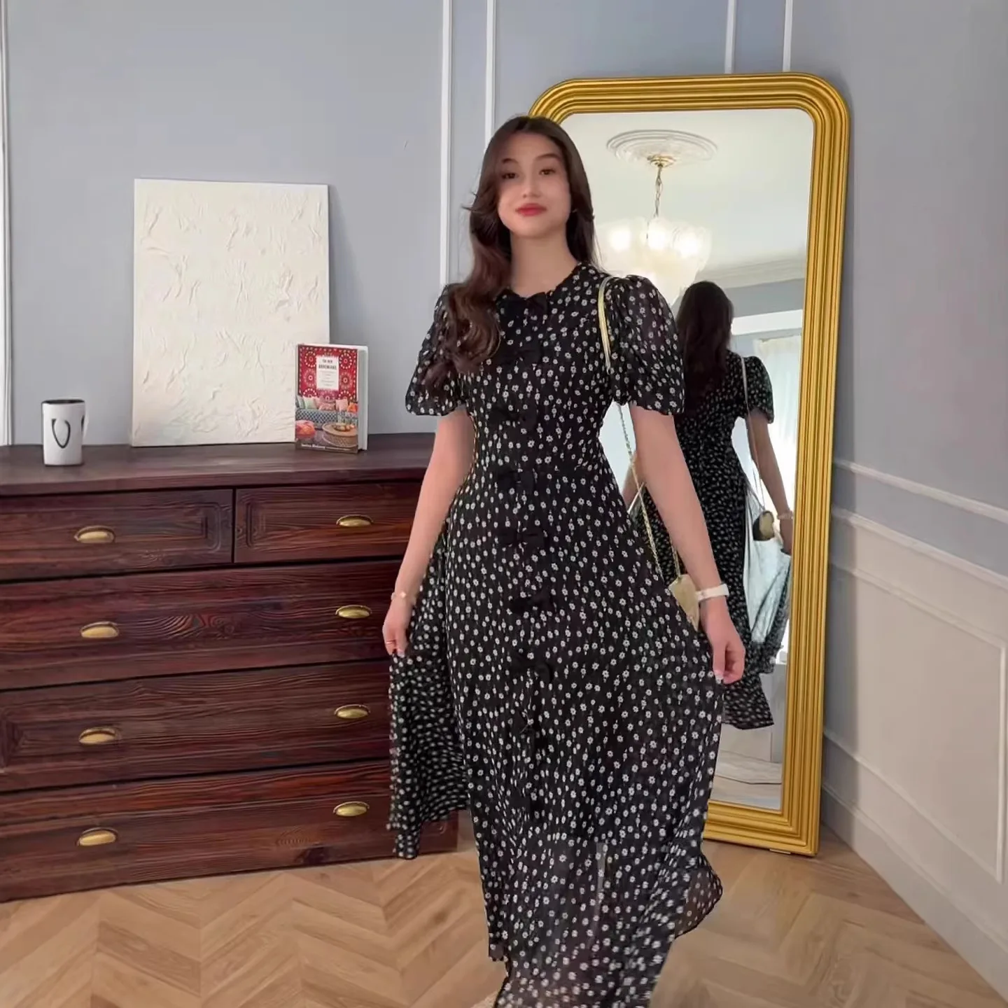 2026 Spring New French Style Short-sleeve Elegant Long Dress Comfortable Dress Robe Abaya Ramadan Dubai Luxury Islam Elegant
2026 Spring New French Style Short-sleeve Elegant Long Dress Comfortable Dress Robe Abaya Ramadan Dubai Luxury Islam Elegant