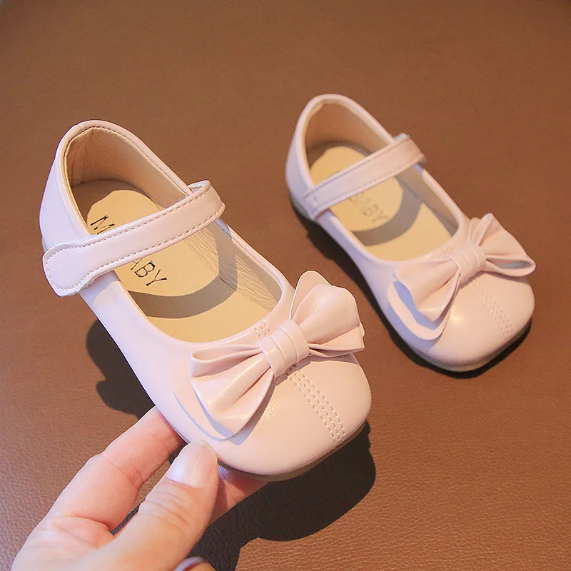New Girls Princess Small Leather Shoes Children Bow Soft Comfortable Casual Shoes Toddlers Spring Autumn Flats Baby Shoes H445
New Girls Princess Small Leather Shoes Children Bow Soft Comfortable Casual Shoes Toddlers Spring Autumn Flats Baby Shoes H445