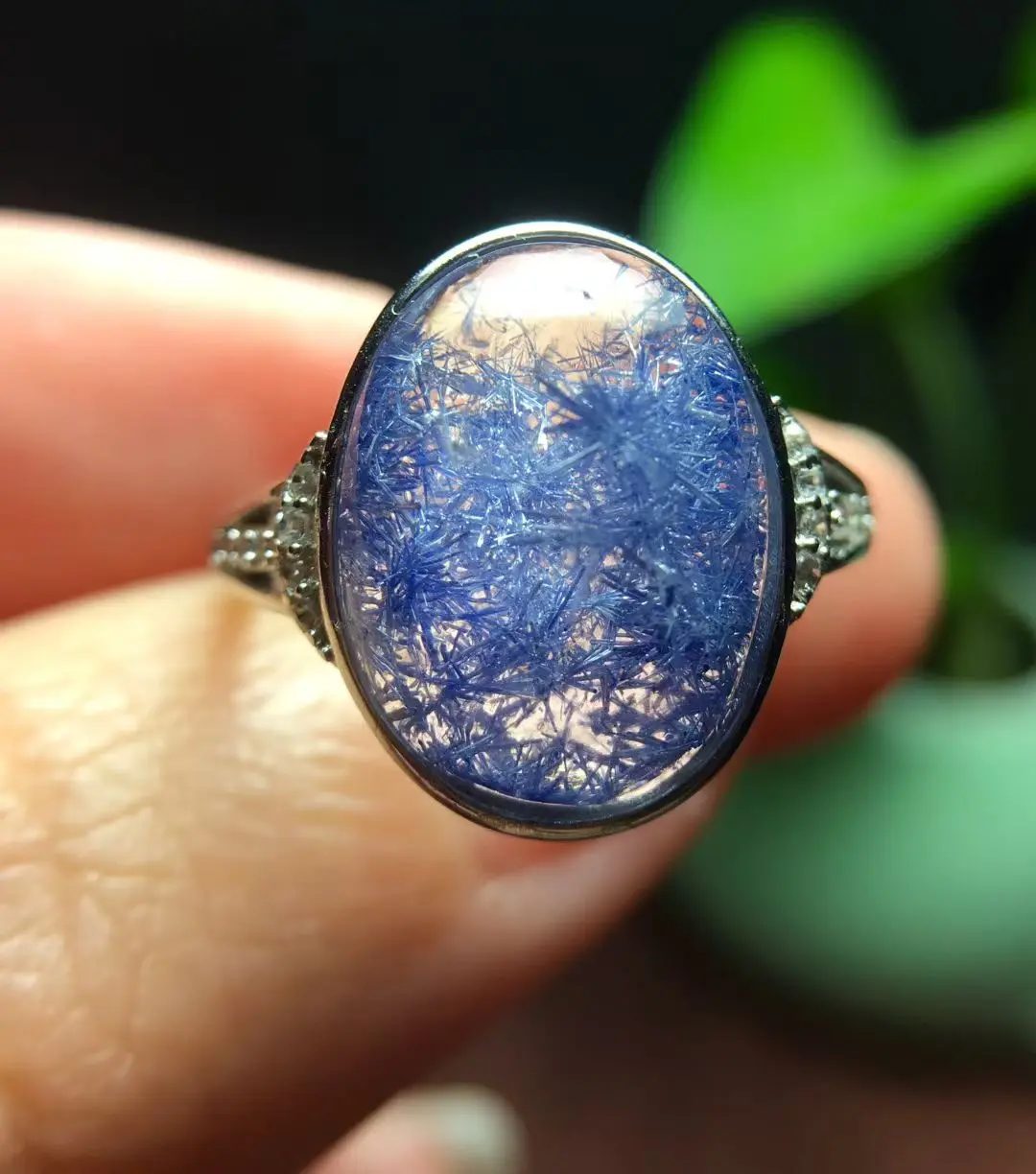 Natural Blue Rutilated Dumortierite Quartz Adjustable Ring 16*11mm Oval Woman Men Ring Jewelry AAAAAAA
Natural Blue Rutilated Dumortierite Quartz Adjustable Ring 16*11mm Oval Woman Men Ring Jewelry AAAAAAA