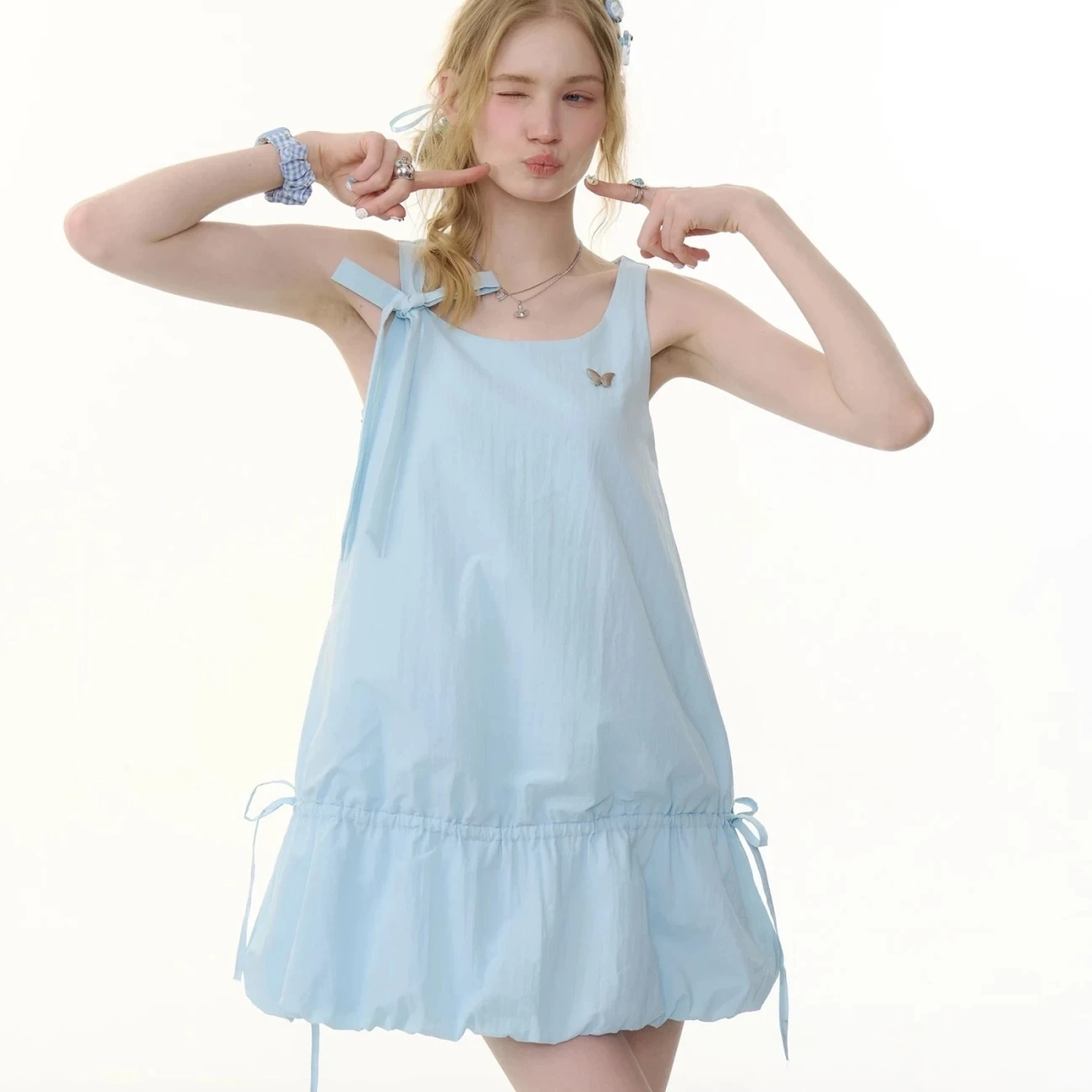 2025 Vestidos De Mujer Summer Dresses For Women's Loose Solid Color Robe Femme Sleeveless Drawstring Casual Fashion Dress
2025 Vestidos De Mujer Summer Dresses For Women's Loose Solid Color Robe Femme Sleeveless Drawstring Casual Fashion Dress