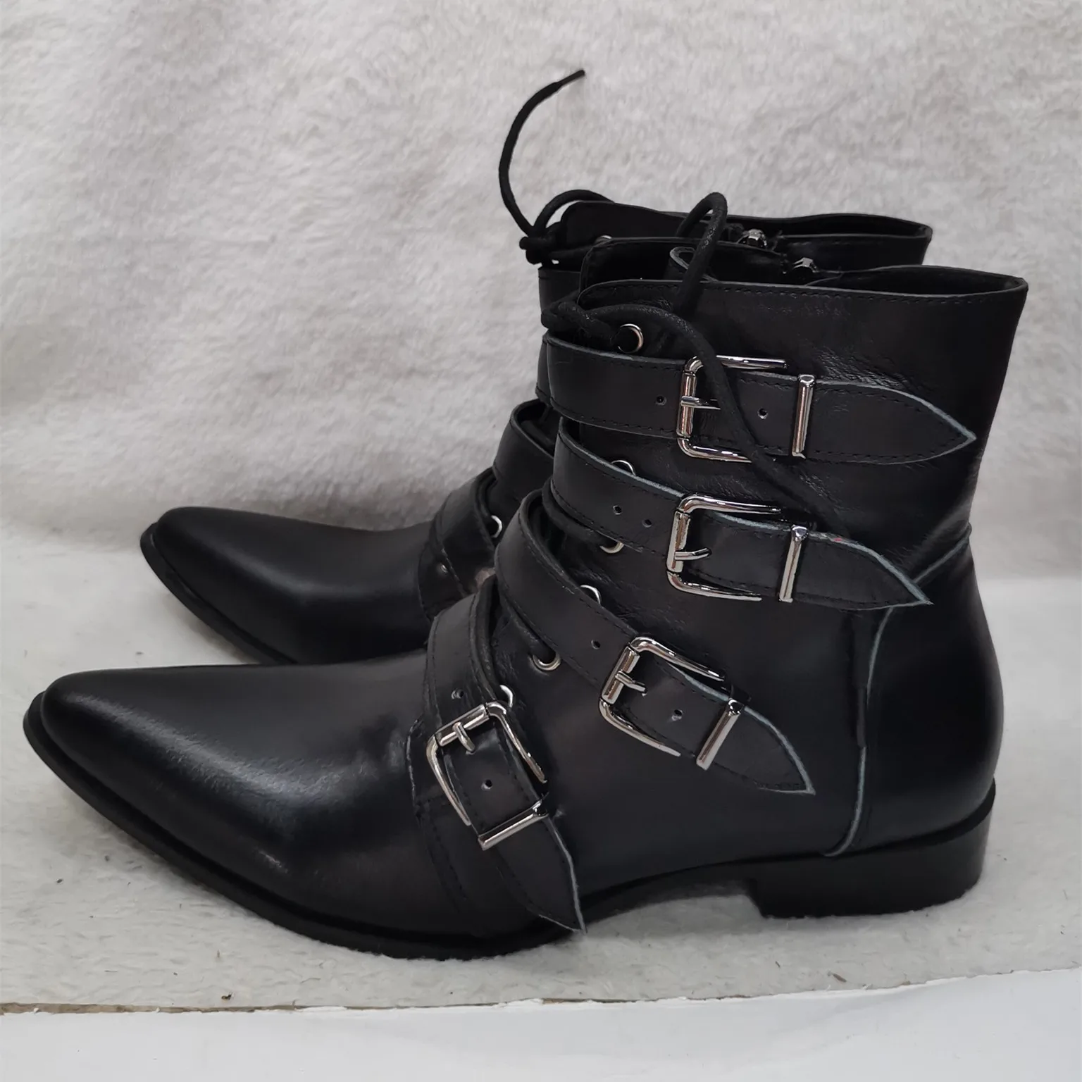 Black Punk Belt Buckle Decor Leather Mid-Calf Boots for Men Round Toe Lace-Up Flats Outdoor Male Motorcycle Boots Party Shoes
Black Punk Belt Buckle Decor Leather Mid-Calf Boots for Men Round Toe Lace-Up Flats Outdoor Male Motorcycle Boots Party Shoes