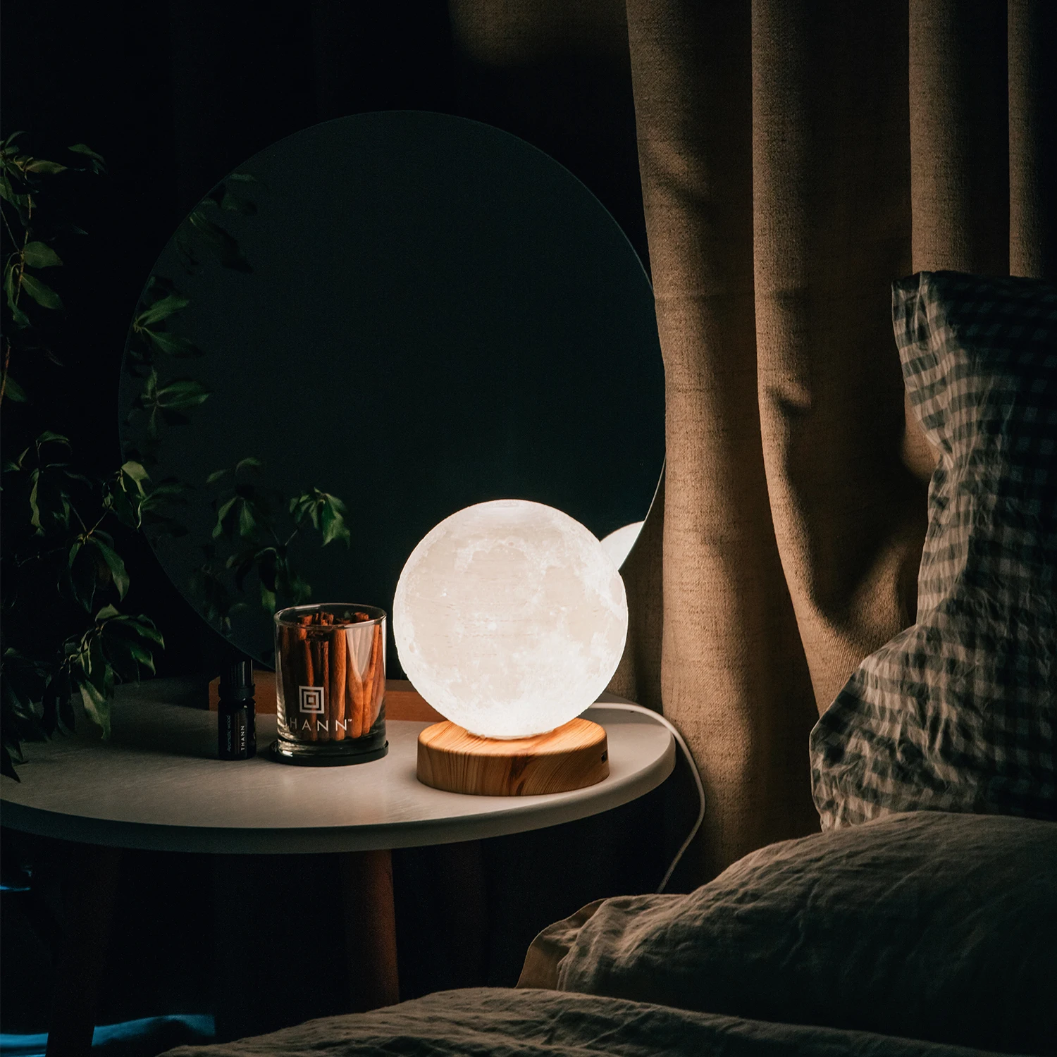 New Releasing SAD Lamp 16Watt 10000 lux 3D Moon Light Desk Lamp Support USB Charging Dimmable Table Lamp
New Releasing SAD Lamp 16Watt 10000 lux 3D Moon Light Desk Lamp Support USB Charging Dimmable Table Lamp
