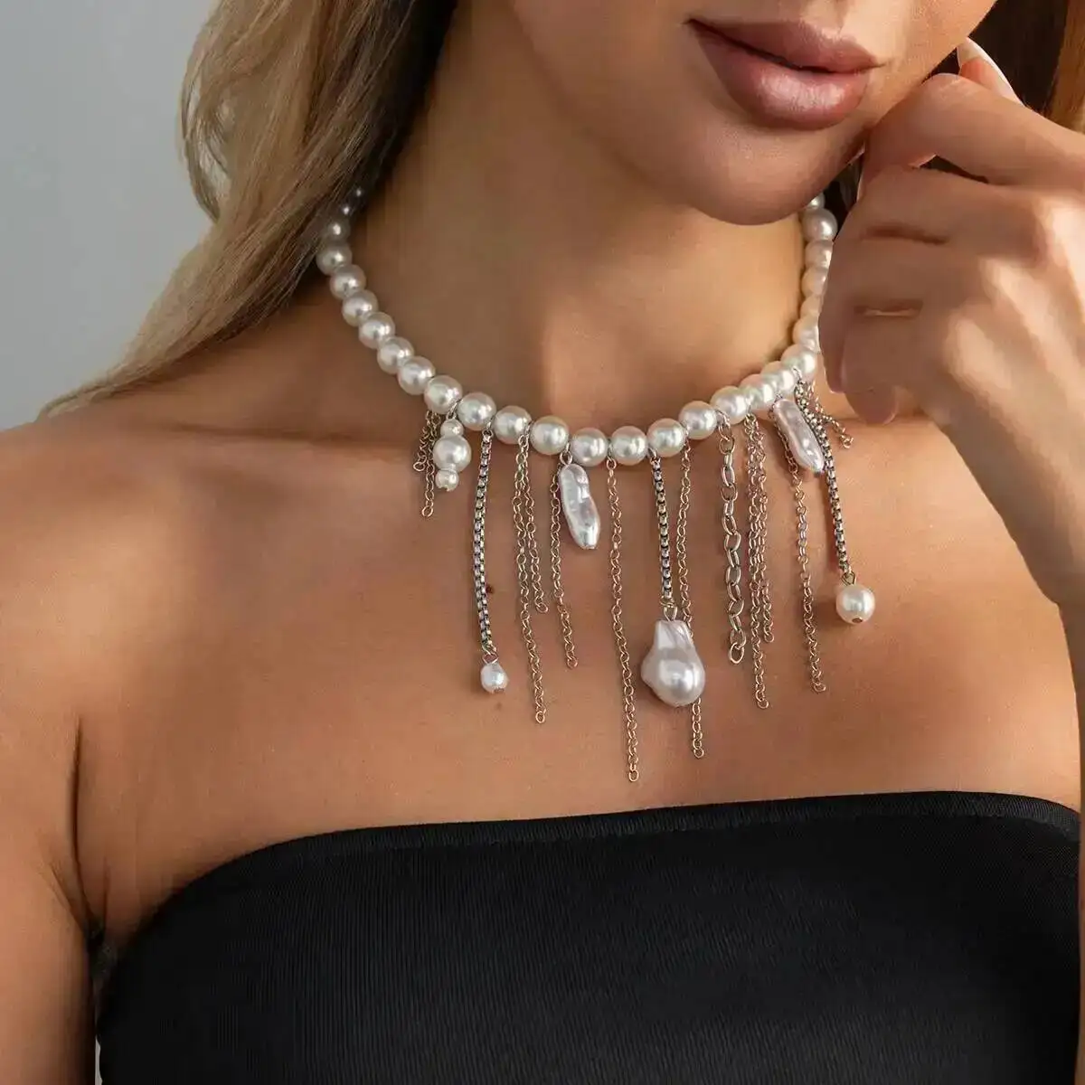 KunJoe Fashion Charm Imitation Pearl Tassel Pendant Necklace Women Simple Adjustable Clavicle Chain Choker Wedding Party Jewelry
KunJoe Fashion Charm Imitation Pearl Tassel Pendant Necklace Women Simple Adjustable Clavicle Chain Choker Wedding Party Jewelry