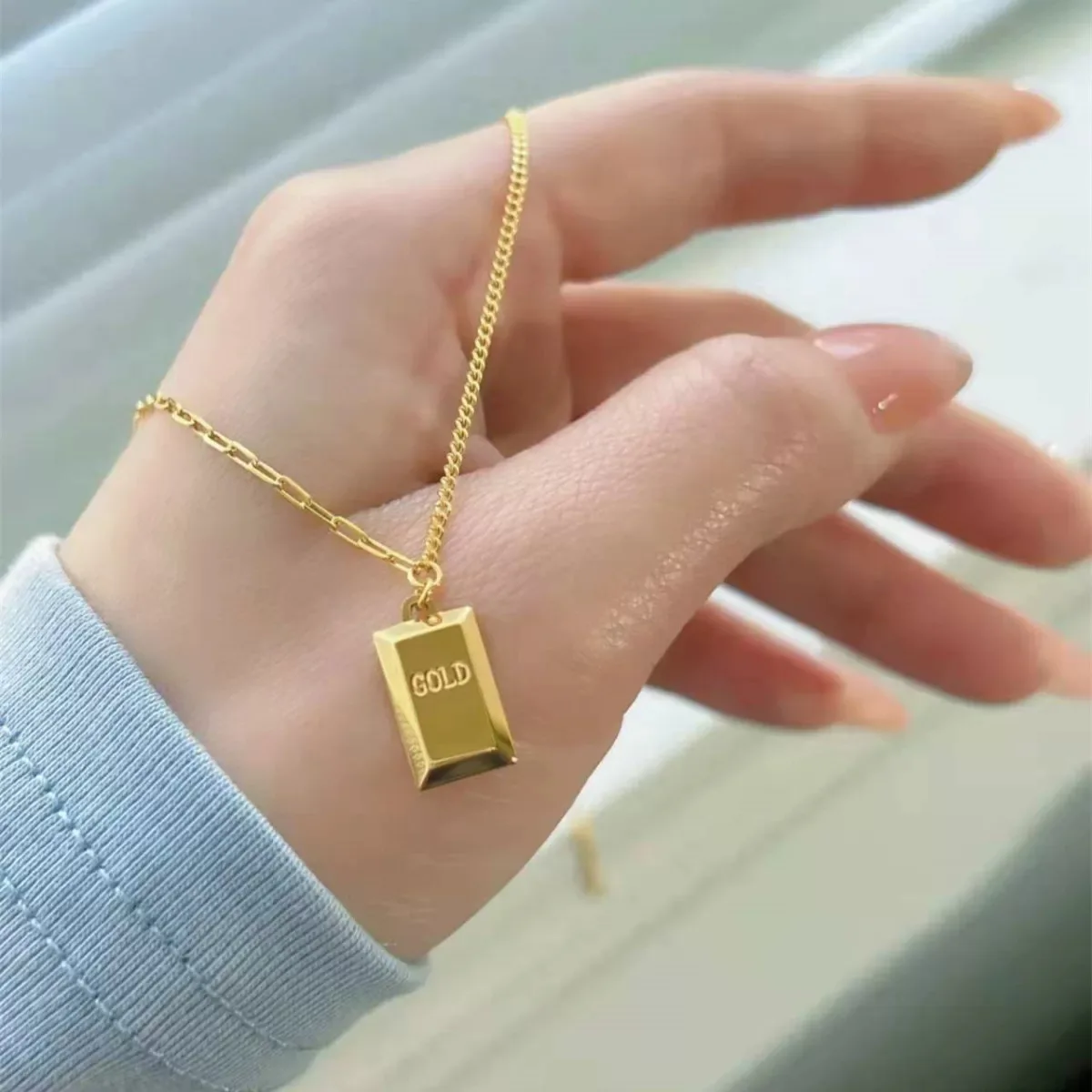 Get Rich Small Gold Brick Necklace Women's 24K Gold AU999 - Pure gold auspicious small gold brick necklace
Get Rich Small Gold Brick Necklace Women's 24K Gold AU999 - Pure gold auspicious small gold brick necklace