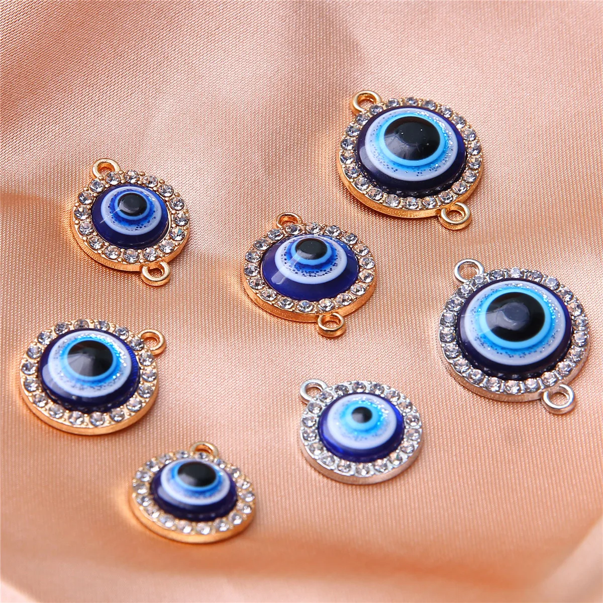 10pcs DIY alloy jewelry round single pendant and double hanging blue devil eye connector base charm accessories 
10pcs DIY alloy jewelry round single pendant and double hanging blue devil eye connector base charm accessories