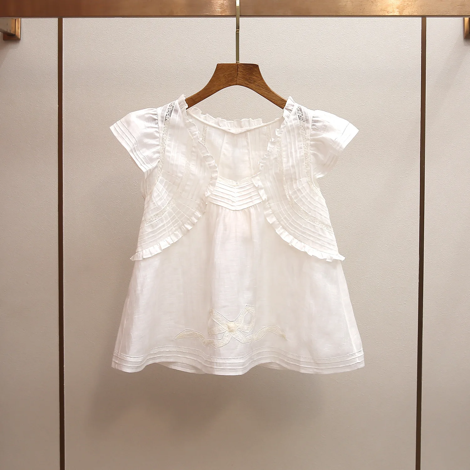 MaSande High-End Women's Faion Spring Summer 2026 New Design Sensation Flng Sve irt Commute Sle ort Sve
MaSande High-End Women's Faion Spring Summer 2026 New Design Sensation Flng Sve irt Commute Sle ort Sve