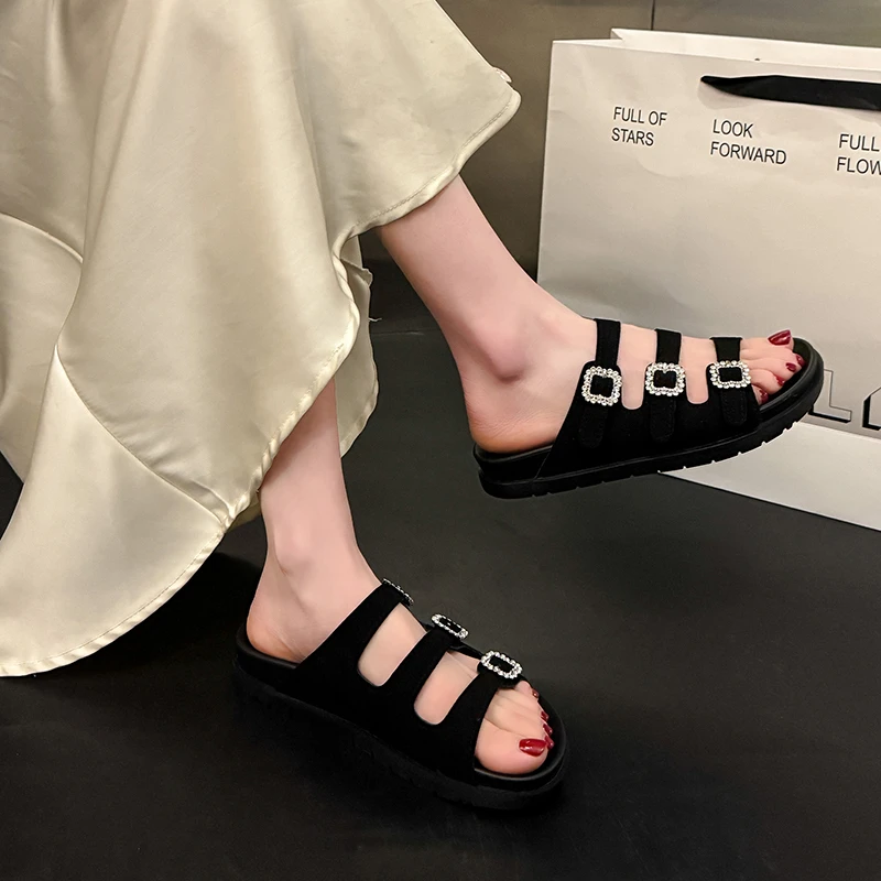 Thick-soled, High-heeled, Slip-on, Hook-and-loop Fastened Fashionable, Versatile, Comfortable and Anti-slip Women's Slippers
Thick-soled, High-heeled, Slip-on, Hook-and-loop Fastened Fashionable, Versatile, Comfortable and Anti-slip Women's Slippers