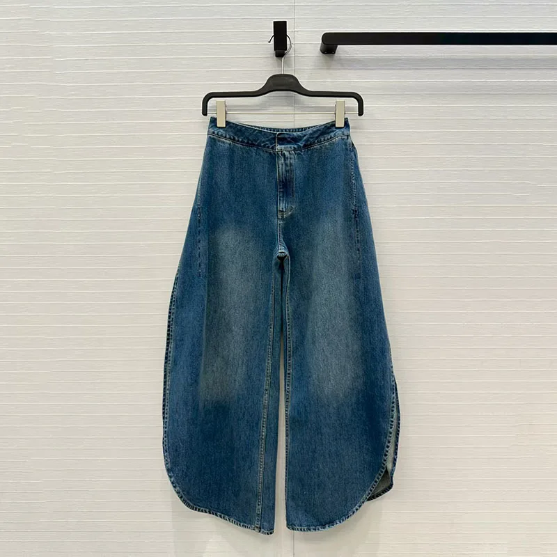 Ladies' petal-trimmed washed jeans, curved wide-leg pants, high-quality pure cotton trousers, autumn, new style, 2025,y2k
Ladies' petal-trimmed washed jeans, curved wide-leg pants, high-quality pure cotton trousers, autumn, new style, 2025,y2k