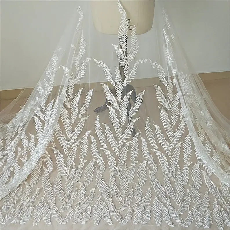 Кружевная ткань Off White Leafs, тюлевая ткань с бисером и блестками, ткань для платья своими руками с вышивкой, ширина 51 дюйм во дворе
Кружевная ткань Off White Leafs, тюлевая ткань с бисером и блестками, ткань для платья своими руками с вышивкой, ширина 51 дюйм во дворе