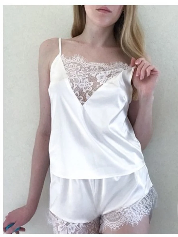 Fashionable Comfortable Lace Trim Sleepwear Set Home Clothes New Style Spring Season Short Pants One Shoulder Design Polyuret...
Fashionable Comfortable Lace Trim Sleepwear Set Home Clothes New Style Spring Season Short Pants One Shoulder Design Polyuret...