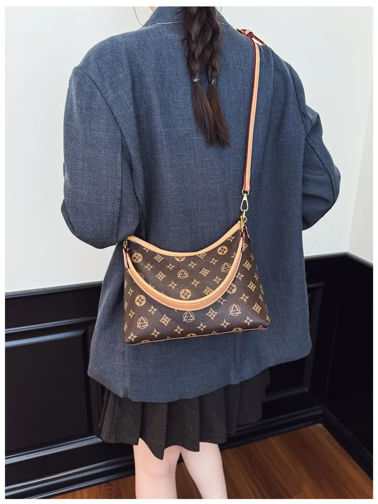 Элегантная женская большая сумка из кожи премиум-класса, модный прочный вид
Элегантная женская большая сумка из кожи премиум-класса, модный прочный вид 