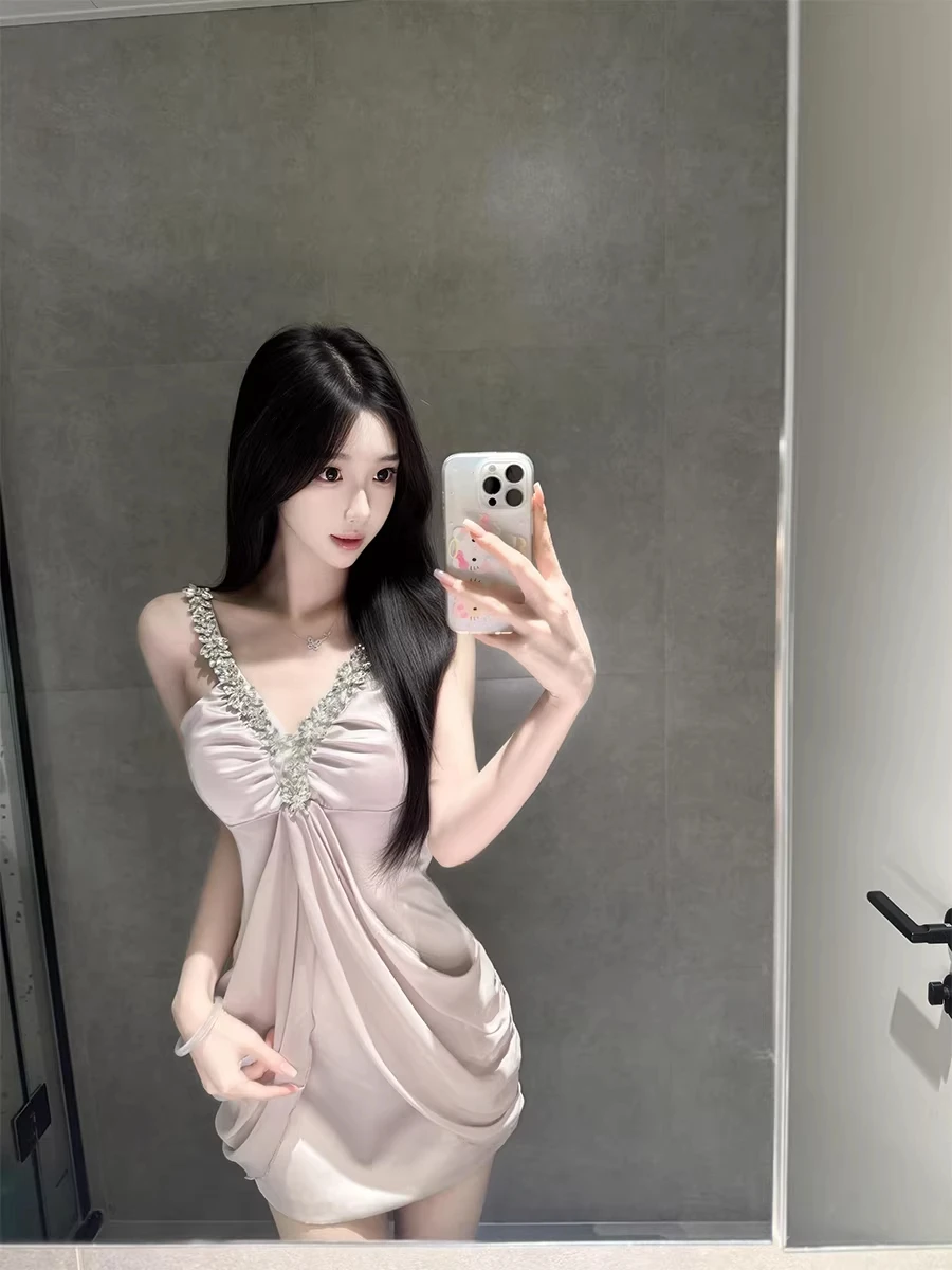 Ele Acetate Satin Off-oulder Gown with Heavy Embelliment And Diamond Inserts Bodycon Dr for Women Sexy V-Ne Dr
Ele Acetate Satin Off-oulder Gown with Heavy Embelliment And Diamond Inserts Bodycon Dr for Women Sexy V-Ne Dr