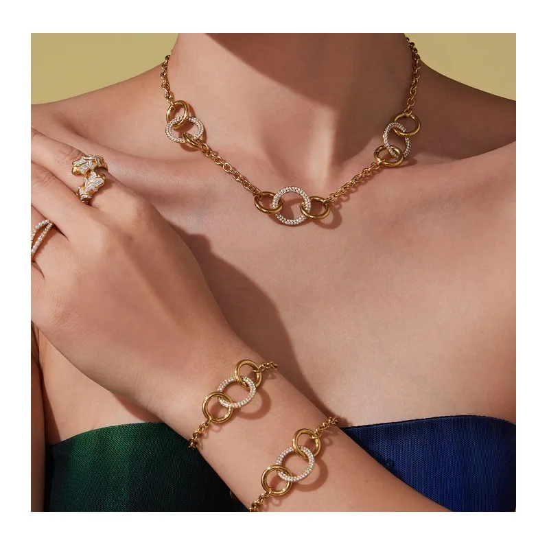 Seattle Exquisite Double Ring Full Zirconium Necklace Bracelet Stainless Steel Gold Plated Fashion Versatile Jewelry
Seattle Exquisite Double Ring Full Zirconium Necklace Bracelet Stainless Steel Gold Plated Fashion Versatile Jewelry