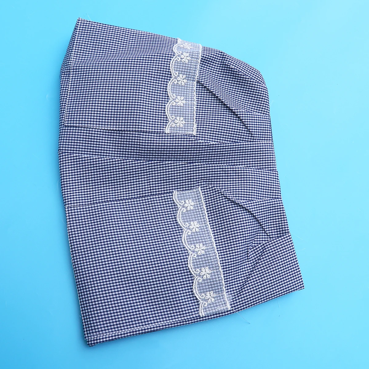 Double Lace Waterproof Oil-Proof Kitchen Apron Polyester Cooking Apron For Home Restaurant Use With Pockets Elegant
Double Lace Waterproof Oil-Proof Kitchen Apron Polyester Cooking Apron For Home Restaurant Use With Pockets Elegant