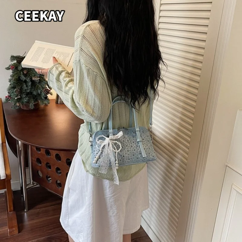Sweet Rhinestone Denim Mini Boston Handbag with Lace Pearl Bow Ornament, Light Portable Detachable Strap Tiny Purse for Events
Sweet Rhinestone Denim Mini Boston Handbag with Lace Pearl Bow Ornament, Light Portable Detachable Strap Tiny Purse for Events