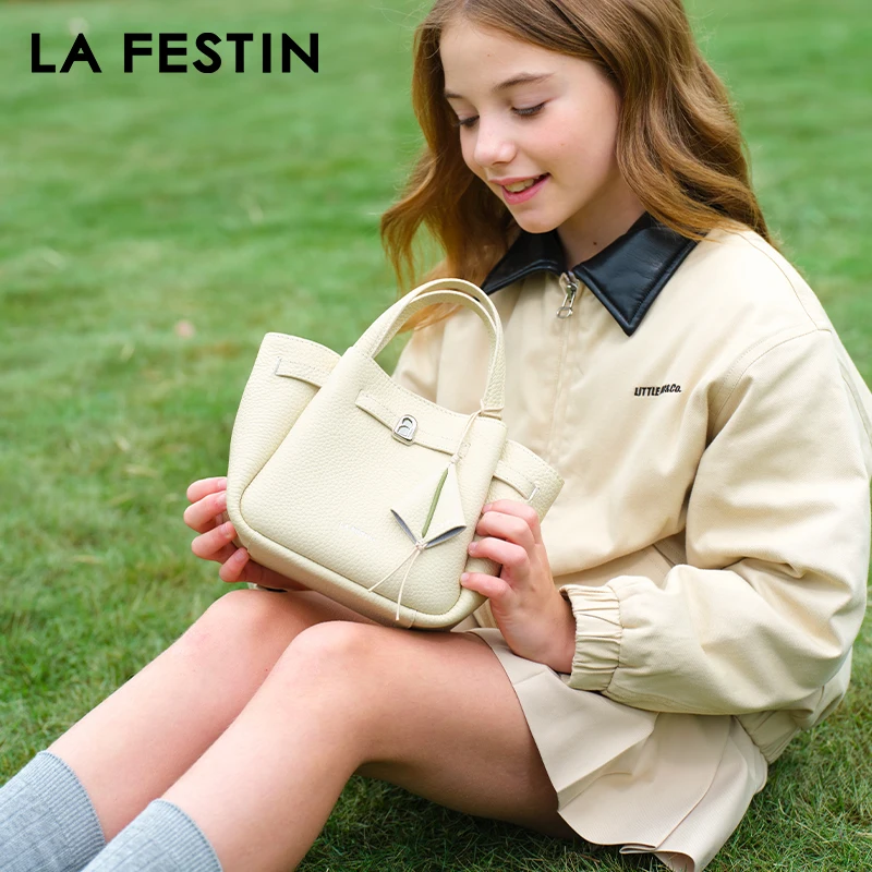 LA FESTIN Original Brand Trendy Women's Handbag 2025 Fashion Shoulder Crossbody Bag Casual Tote Bags Summer Bag Lady Wallet
LA FESTIN Original Brand Trendy Women's Handbag 2025 Fashion Shoulder Crossbody Bag Casual Tote Bags Summer Bag Lady Wallet