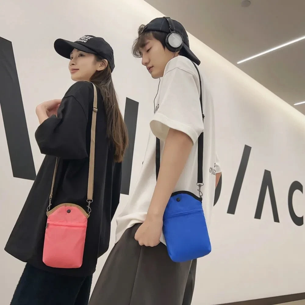 Casual Nylon Crossbody Bag Adjustable Strap Japanese Style Mini Square Bag Large Capacity Single Shoulder Mobile Phone Bag
Casual Nylon Crossbody Bag Adjustable Strap Japanese Style Mini Square Bag Large Capacity Single Shoulder Mobile Phone Bag
