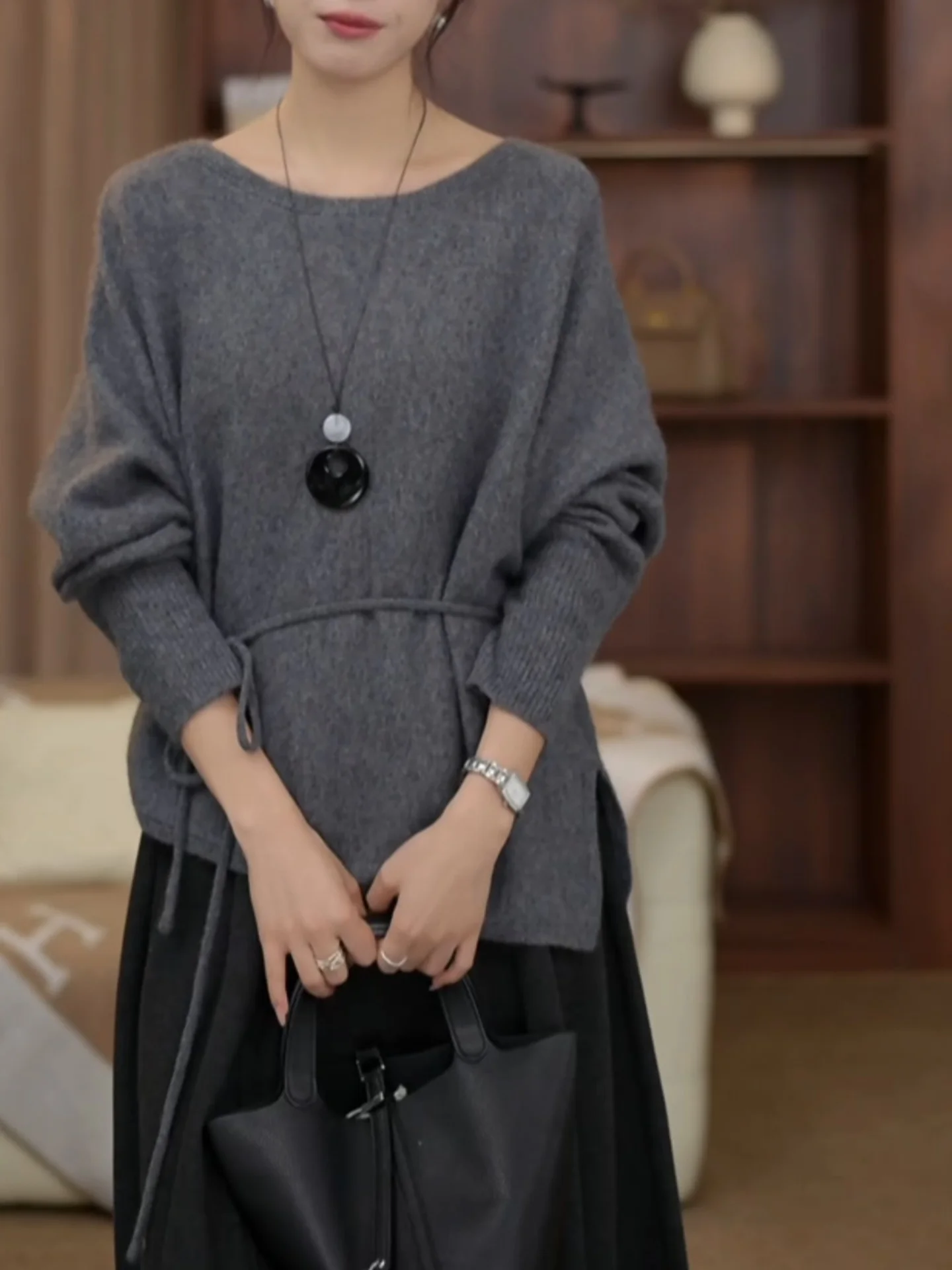 Вязаный топ с поясом для утяжки талии для женщин, осенне-зимний, больших размеров, повседневный, свободного кроя, высокого качества, стройнящий топ
Вязаный топ с поясом для утяжки талии для женщин, осенне-зимний, больших размеров, повседневный, свободного кроя, высокого качества, стройнящий топ