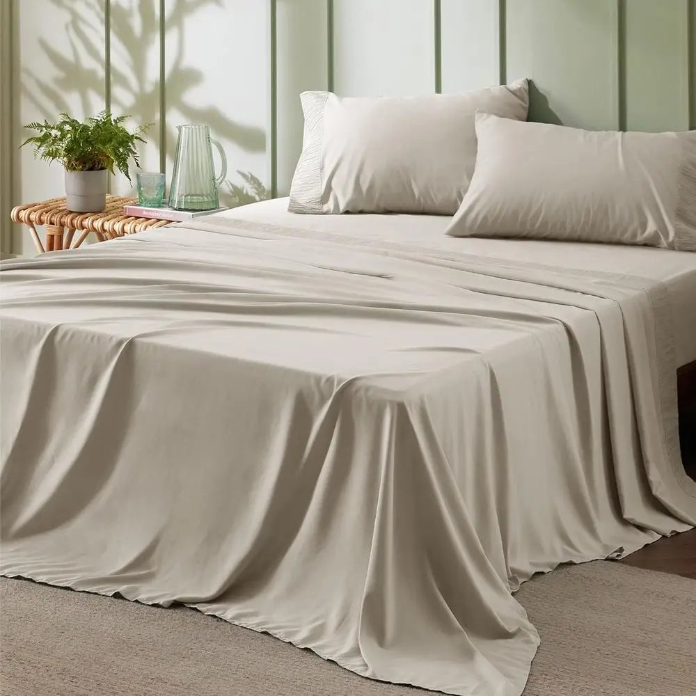 King Size Sheets Set - 4 Pieces Sot King Sheets - Breathable & Cooling - Hotel Luxury - Easy Care Polyester Microiber Bedding or
King Size Sheets Set - 4 Pieces Sot King Sheets - Breathable & Cooling - Hotel Luxury - Easy Care Polyester Microiber Bedding or