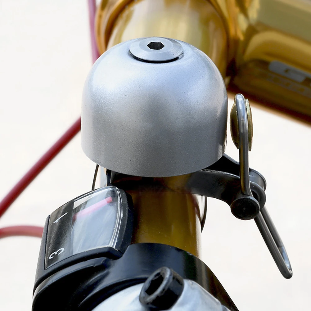 2Pcs Bicycle Bell Loud Clear Sound Environmental Friendly Copper Plastic Fits 20-36mm Handlebar Black Bike Bell Ring
2Pcs Bicycle Bell Loud Clear Sound Environmental Friendly Copper Plastic Fits 20-36mm Handlebar Black Bike Bell Ring