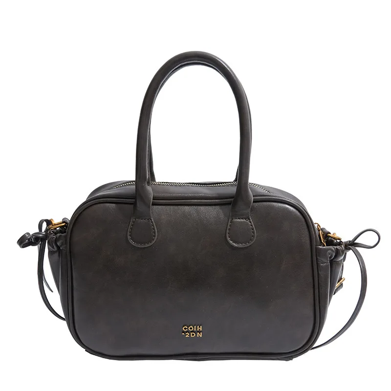 High Quality And Minimalist PU Bag For Women 2024 New Trendy And Versatile Fashion Handbag, Single Shoulder Crossbody Bag
High Quality And Minimalist PU Bag For Women 2024 New Trendy And Versatile Fashion Handbag, Single Shoulder Crossbody Bag