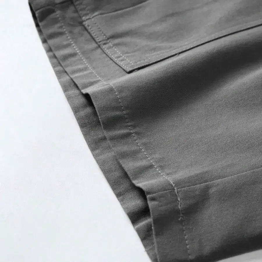 Western Retro Button Men Cargo Shorts Loose Casual
Western Retro Button Men Cargo Shorts Loose Casual