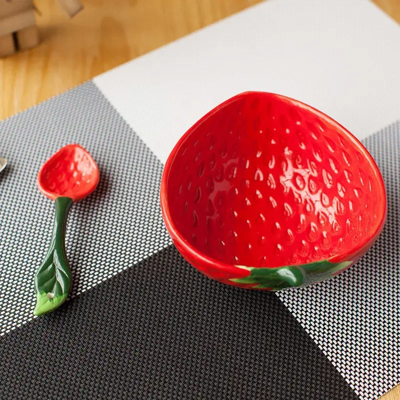 cartoon strawberry fruit ceramic bowl, healthy children's tableware, cute rice soup plate, spoon set
cartoon strawberry fruit ceramic bowl, healthy children's tableware, cute rice soup plate, spoon set