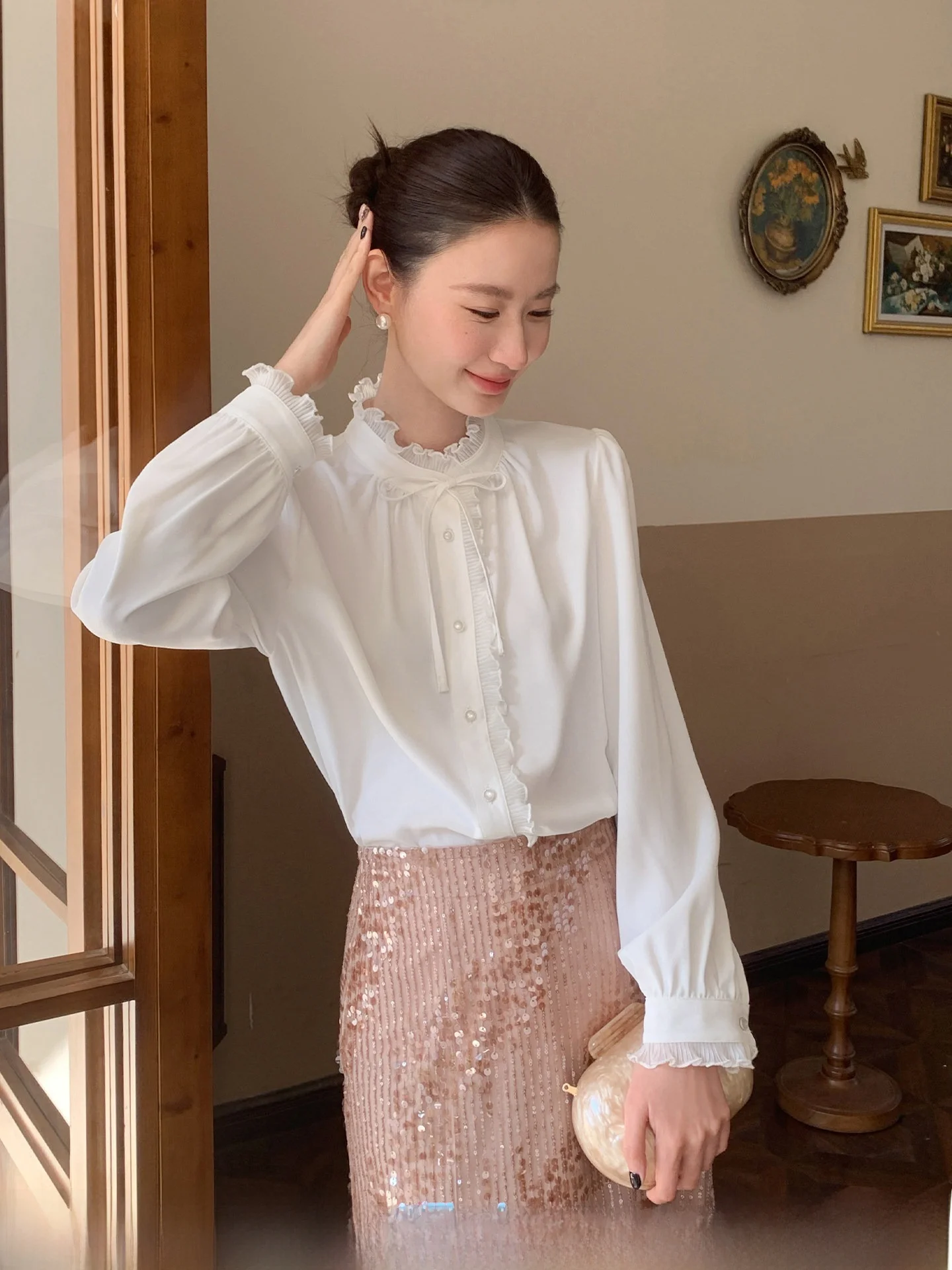 XXNING Polka Dot Tie Women's Shirt Commute Elegant Style Loose Fit Long Sleeve Stand Collar Polyester Fiber Crumpled Design
XXNING Polka Dot Tie Women's Shirt Commute Elegant Style Loose Fit Long Sleeve Stand Collar Polyester Fiber Crumpled Design
