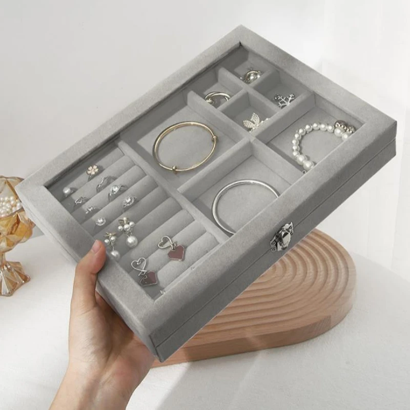 Fashion Portable Velvet Jewelry Ring Jewelry Display Organizer Box Tray Holder Earring Bracelet Jewelry Storage Case Showcase
Fashion Portable Velvet Jewelry Ring Jewelry Display Organizer Box Tray Holder Earring Bracelet Jewelry Storage Case Showcase