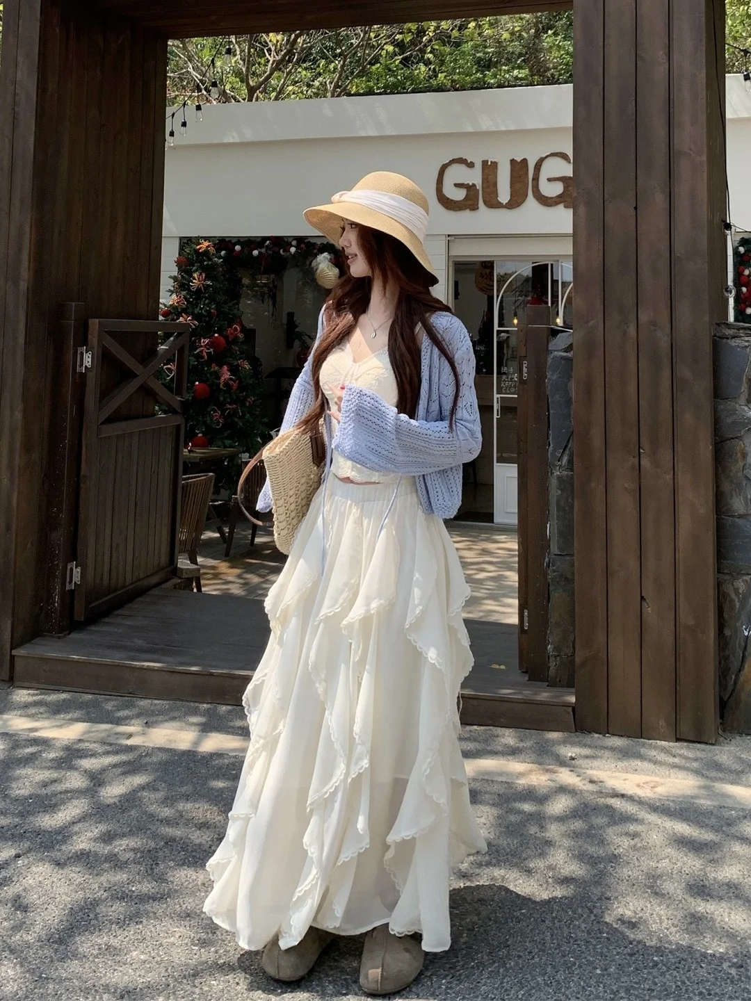 Gentle Wind Knitted Lace Open Cardigan White Asymmetrical Hem Skirt Women's Early Spring Fashion Set Half-length Skirt
Gentle Wind Knitted Lace Open Cardigan White Asymmetrical Hem Skirt Women's Early Spring Fashion Set Half-length Skirt