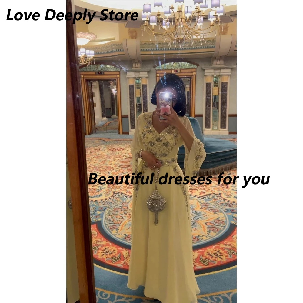 Luxury Crystal Beaded Evening Dress V-Neck Long Sleeves Formal Evening Gowns A Line Floor Length Formal Party Dresses Customized
Luxury Crystal Beaded Evening Dress V-Neck Long Sleeves Formal Evening Gowns A Line Floor Length Formal Party Dresses Customized