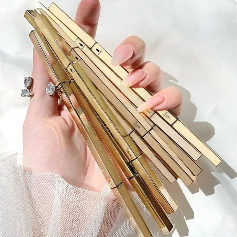 ~Small gold bar eyebrow pencil triangular extremely thin head waterproof and sweat-proof
~Small gold bar eyebrow pencil triangular extremely thin head waterproof and sweat-proof