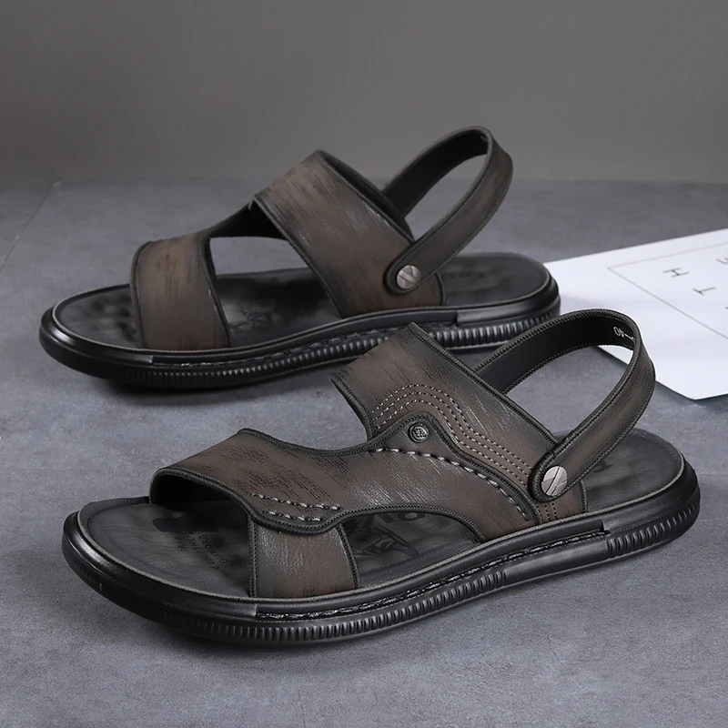 New Luxury Fashion Men Casual Leather Shoes Summer Sandals Men Slippers Outdoor Flats Travel Beach Shoes Beach Sandals Non-slip
New Luxury Fashion Men Casual Leather Shoes Summer Sandals Men Slippers Outdoor Flats Travel Beach Shoes Beach Sandals Non-slip