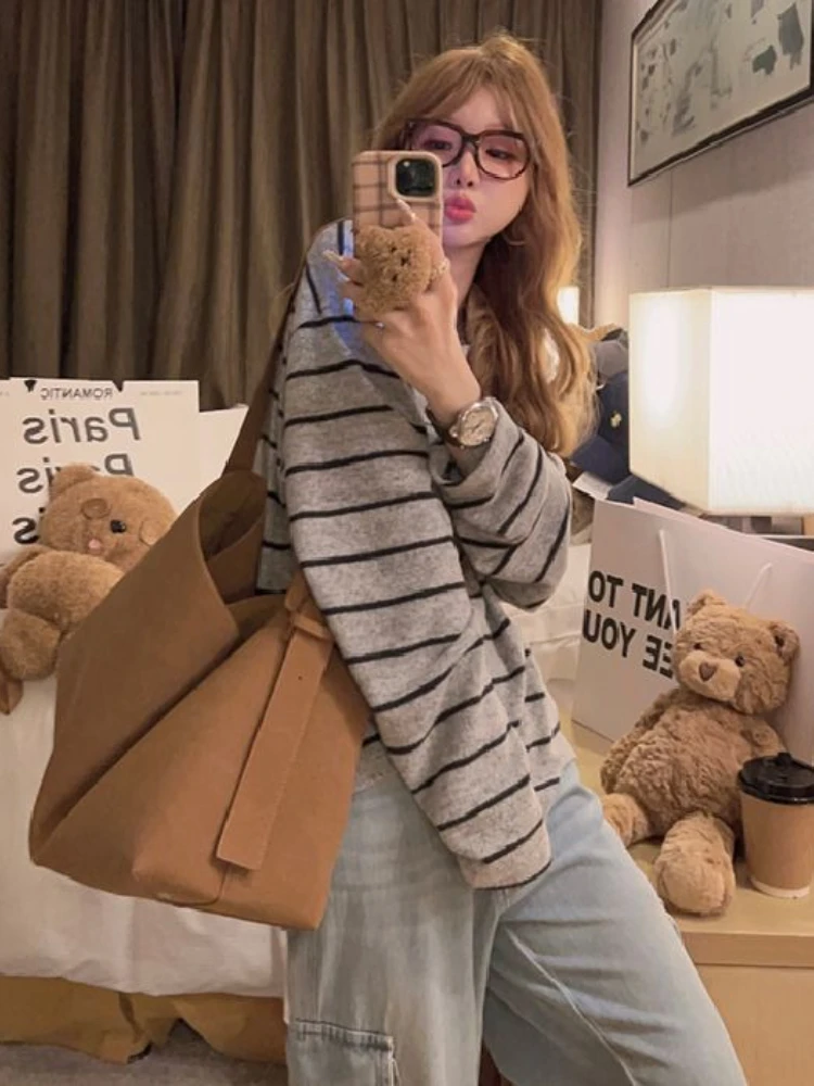 Пуловер в корейском стиле с контрастной полоской, женский весенне-осенний Y2k, большой топ с длинными рукавами, уличная толстовка, пуловер в стиле Харадзюку
Пуловер в корейском стиле с контрастной полоской, женский весенне-осенний Y2k, большой топ с длинными рукавами, уличная толстовка, пуловер в стиле Харадзюку