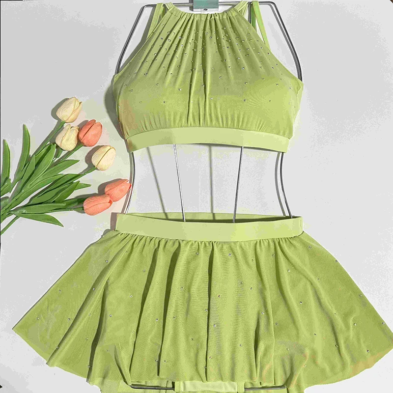 2025 сексуальная одежда для танцев на пилоне для женщин, подвесное кольцо на шее, стальная труба, танцевальная тренировочная одежда, сексуальное бикини с разрезом, юбки, костюм DQS20280
2025 сексуальная одежда для танцев на пилоне для женщин, подвесное кольцо на шее, стальная труба, танцевальная тренировочная одежда, сексуальное бикини с разрезом, юбки, костюм DQS20280