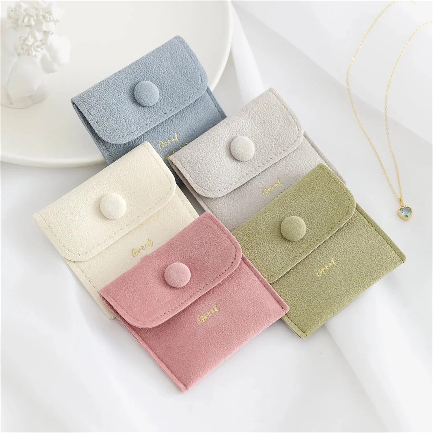 10pcs Velvet Jewelry Pouches, gift bags, Jewelry Packaging Pouches, custom gift bags, Wedding Favor Bags, Velvet Pouches, Neckla
10pcs Velvet Jewelry Pouches, gift bags, Jewelry Packaging Pouches, custom gift bags, Wedding Favor Bags, Velvet Pouches, Neckla
