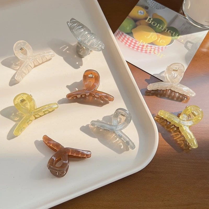 4 шт./лот, 4,5 см, мини-зажим для волос для маленьких девочек, полупрозрачная челка, боковой зажим, маленькая заколка в виде акулы, женские аксессуары для волос 
4 шт./лот, 4,5 см, мини-зажим для волос для маленьких девочек, полупрозрачная челка, боковой зажим, маленькая заколка в виде акулы, женские аксессуары для волос