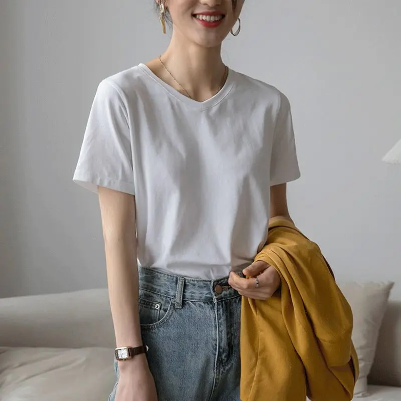 Pure Cotton Quality Solid Color Short Sleeved T-shirt for Women's Summer 2024 New Loose Slimming V-neck Natural Comfort Top
Pure Cotton Quality Solid Color Short Sleeved T-shirt for Women's Summer 2024 New Loose Slimming V-neck Natural Comfort Top