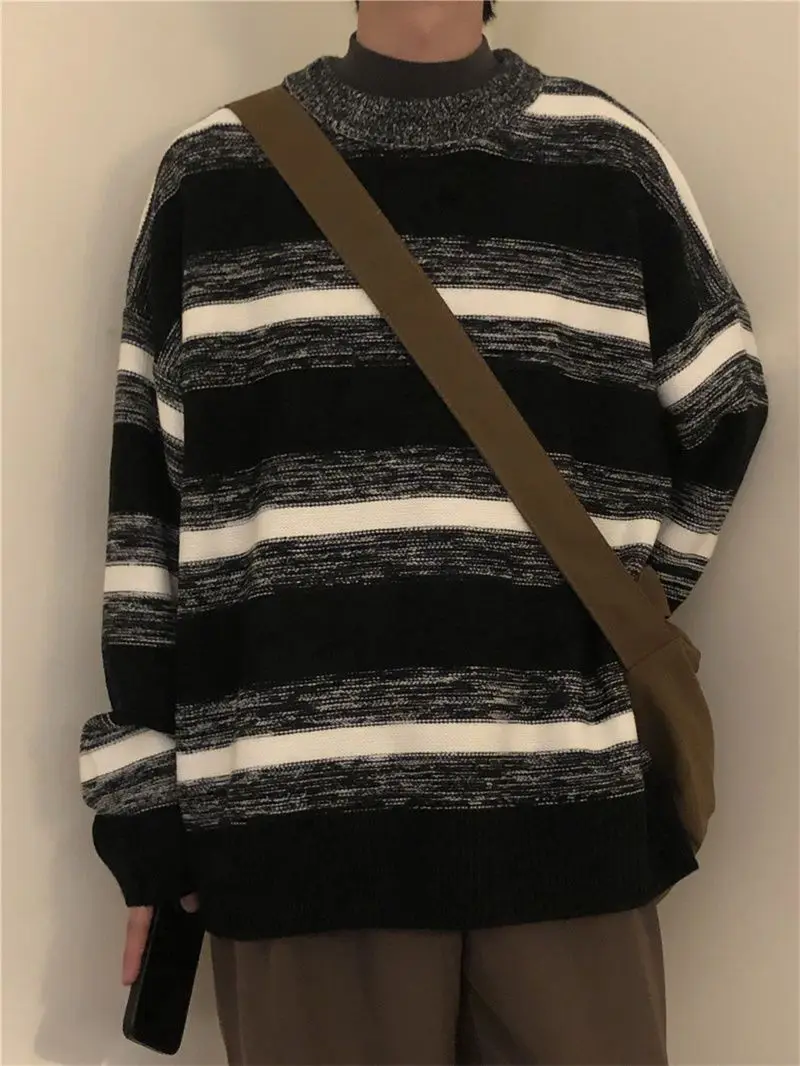 Autumn and winter dark retro niche patchwork striped sweater Korean style loose ins round neck pullover sweater for men y2k tops
Autumn and winter dark retro niche patchwork striped sweater Korean style loose ins round neck pullover sweater for men y2k tops