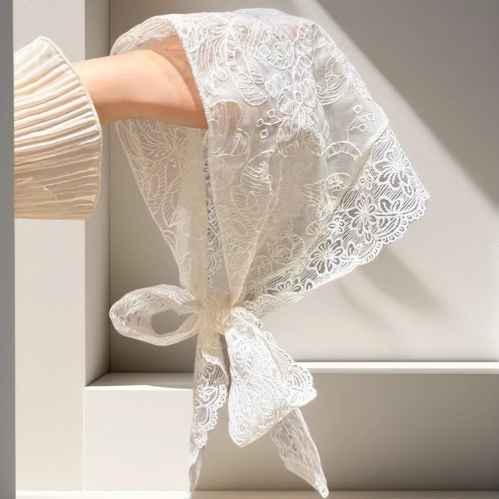 Beige Lace Lace Triangle Bandana Breathable Lightweight Triangle Lace Scarves Multi Functional Waist Belt Summer Beach
Beige Lace Lace Triangle Bandana Breathable Lightweight Triangle Lace Scarves Multi Functional Waist Belt Summer Beach