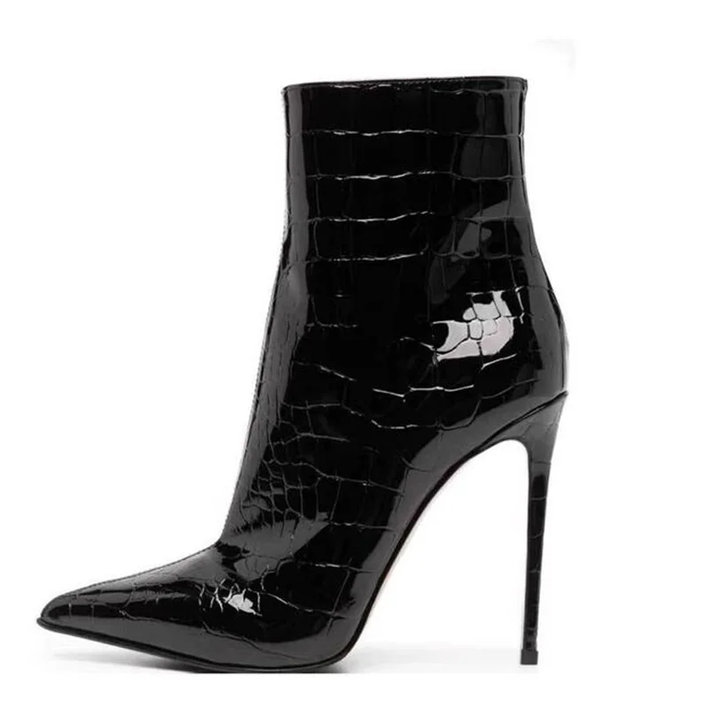 Stylish Black Snake Printed Leather Pointed Toe Women Boots Side Zipper Spring Autumn Modern Ankle Boots Plus Size 46
Stylish Black Snake Printed Leather Pointed Toe Women Boots Side Zipper Spring Autumn Modern Ankle Boots Plus Size 46