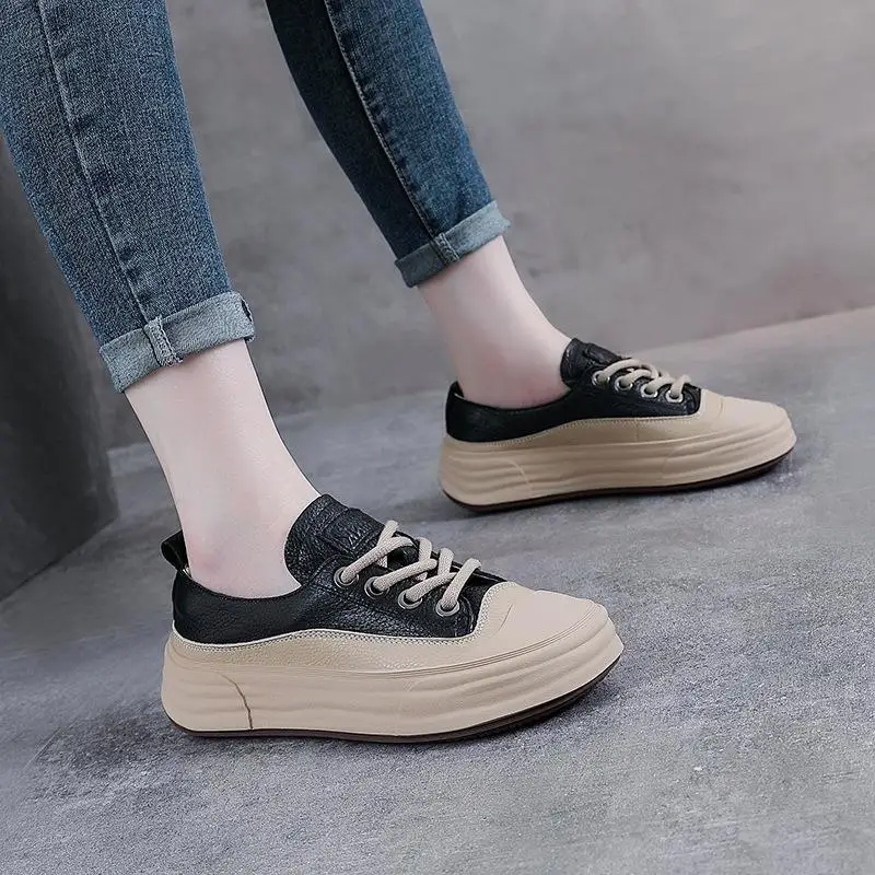 Casual Women's Leather Slip-On Shoes Soft Bottom Plain Color round Toe Low Heel Fashionable Flat Footwear for All Seasons
Casual Women's Leather Slip-On Shoes Soft Bottom Plain Color round Toe Low Heel Fashionable Flat Footwear for All Seasons