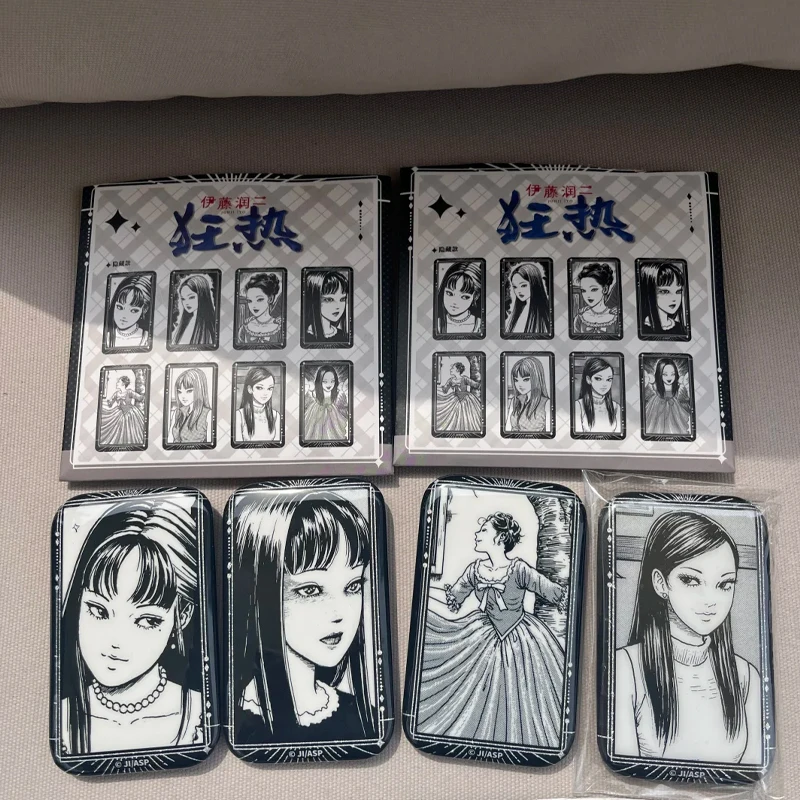 В наличии оригинальные Junji Ito Maniac Kawakami Tomie Series квадратный значок аниме Acg жесть булавки коллекционные предметы комиксы периферийные устройства игрушка
В наличии оригинальные Junji Ito Maniac Kawakami Tomie Series квадратный значок аниме Acg жесть булавки коллекционные предметы комиксы периферийные устройства игрушка