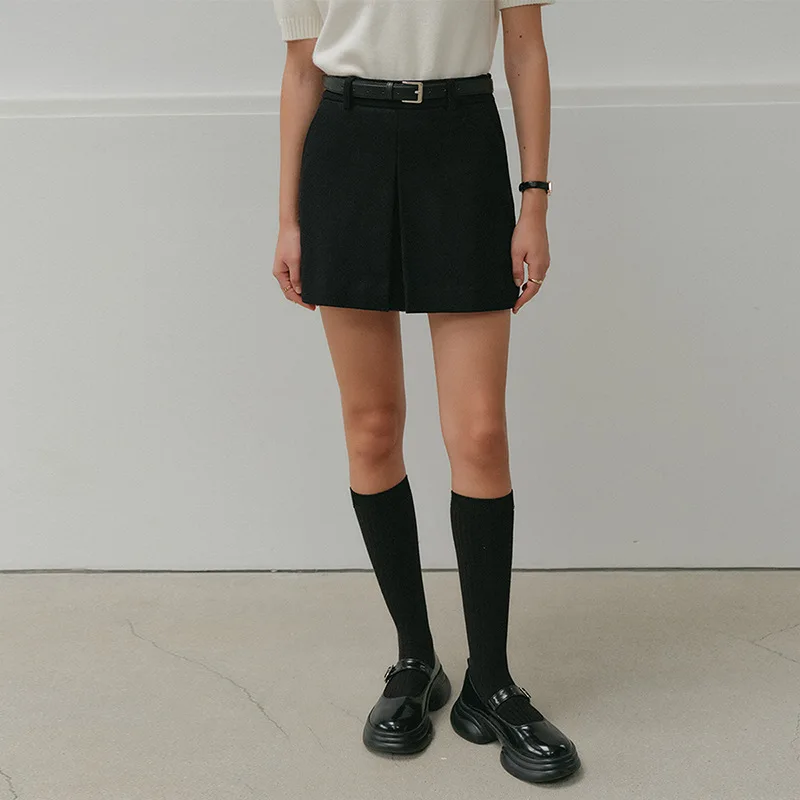 Women's woolen skirt-pants2025New autumn and winter high-waisted Korean styleaSlim-fit short skirt for petite women, suitable fo
Women's woolen skirt-pants2025New autumn and winter high-waisted Korean styleaSlim-fit short skirt for petite women, suitable fo