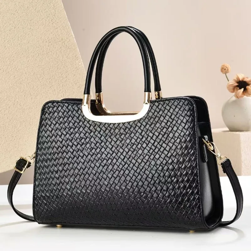 Large Capacity Fashion Women's Shoulder Bag High Quality Pu Leather Female Handbag Luxury Designer Girl Crossbody Bags
Large Capacity Fashion Women's Shoulder Bag High Quality Pu Leather Female Handbag Luxury Designer Girl Crossbody Bags