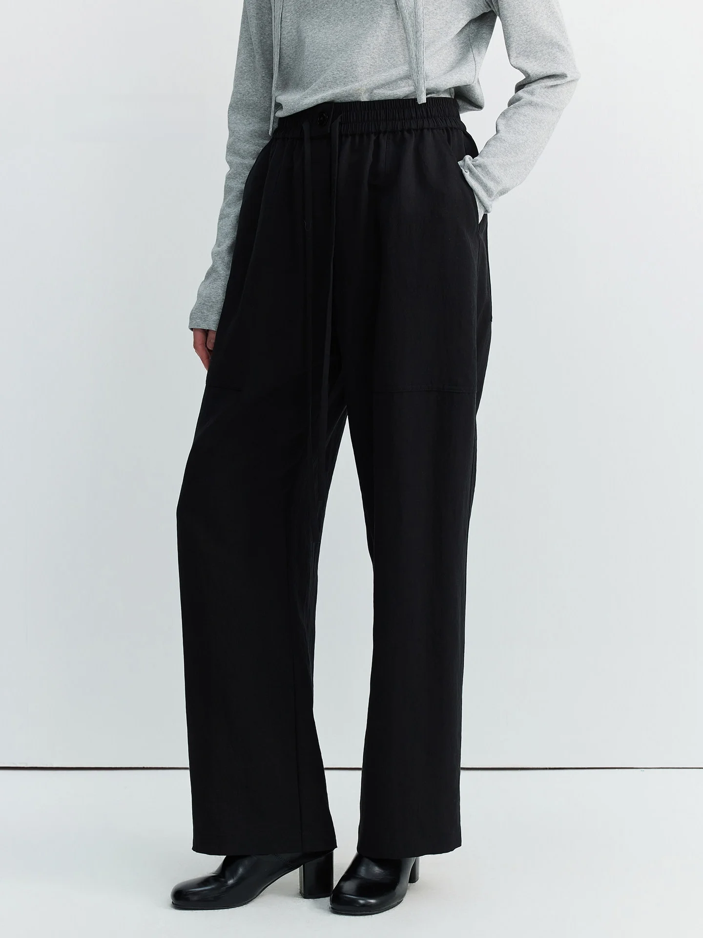 WUUO Airy Pants Luxury Loose Straight Drapey Cool Versatile Elastic Waist Casual Trousers Long Women's Faion
WUUO Airy Pants Luxury Loose Straight Drapey Cool Versatile Elastic Waist Casual Trousers Long Women's Faion