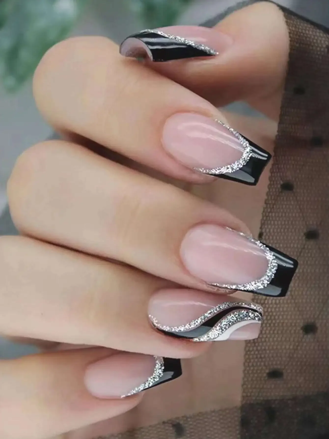 24Pcs Minimalist Style French Short Coffin Shaped Heart Glitter White Rim False Nail Tips, Simple Design Suitable For Daily Use, Dating, Afternoon Tea, Going Out Press On Nails Nail Supplies Nails
24Pcs Minimalist Style French Short Coffin Shaped Heart Glitter White Rim False Nail Tips, Simple Design Suitable For Daily Use, Dating, Afternoon Tea, Going Out Press On Nails Nail Supplies Nails