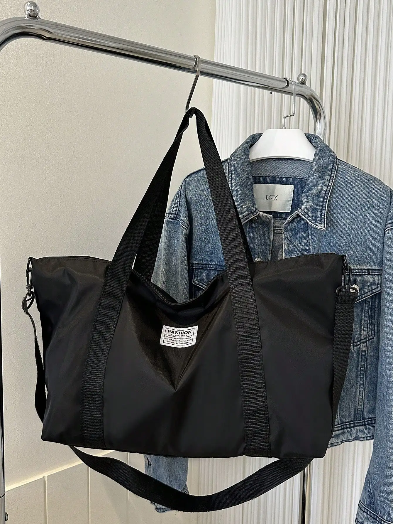 Oxford Material Letter Decor Large Capacity Short Trip Duffel Bag, Gym Bag, Yoga Bag, Student Back To School Luggage Bag, Unisex
Oxford Material Letter Decor Large Capacity Short Trip Duffel Bag, Gym Bag, Yoga Bag, Student Back To School Luggage Bag, Unisex