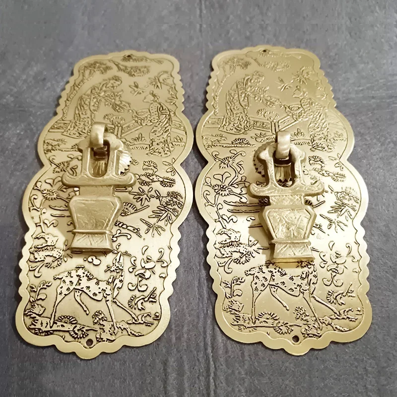 Art Style Handle Brass Cabinet Door Knobs Engraving Pattern Gold Wardrobe Cabinet Single Hole Golden Handles for Furniture
Art Style Handle Brass Cabinet Door Knobs Engraving Pattern Gold Wardrobe Cabinet Single Hole Golden Handles for Furniture