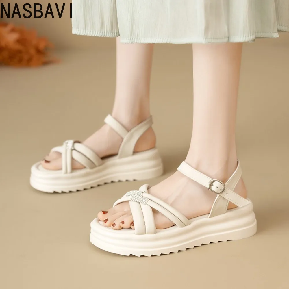 Fashionable/Elegant Rhinestone Fish Mouth Beach Sandals for Women Summer New Comfortable Platform Thick Bottom Gladiator Sandals
Fashionable/Elegant Rhinestone Fish Mouth Beach Sandals for Women Summer New Comfortable Platform Thick Bottom Gladiator Sandals